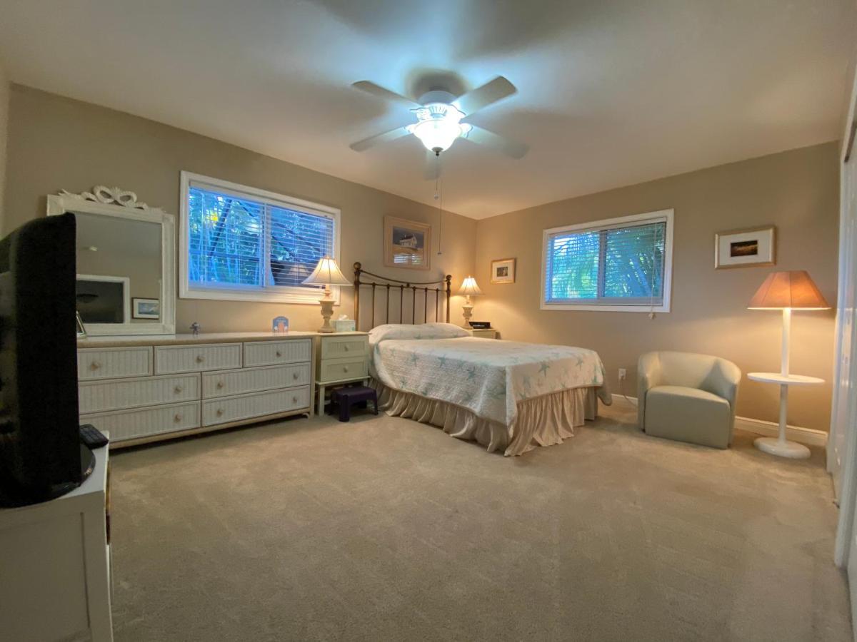 This Homestay Oasis Is The Cape'S Best Place To Stay Cape Coral Eksteriør billede