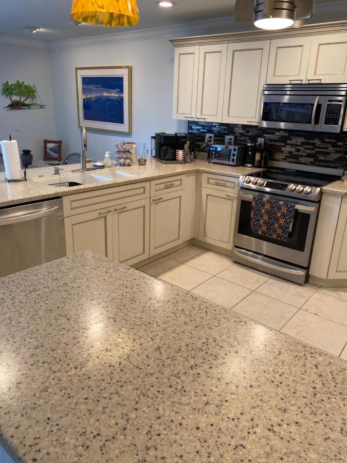 This Homestay Oasis Is The Cape'S Best Place To Stay Cape Coral Eksteriør billede